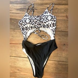 Women’s one piece swimsuit